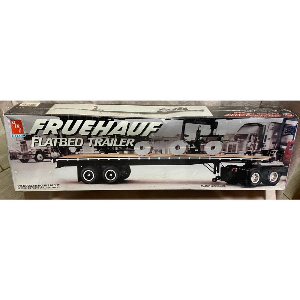 AMT/ERTL 1:25 Fruehauf Flatbed Semi Trailer,  Factory sealed